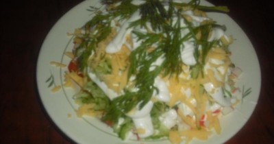 Салат крабовый слоями сыр и помидоры