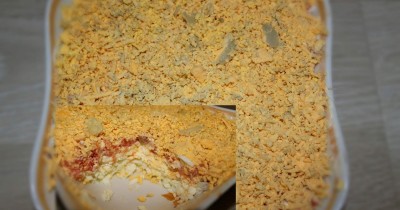  Салат с красной рыбой яйцом и сыром Нежный - пошаговый рецепт приготовления с фото  