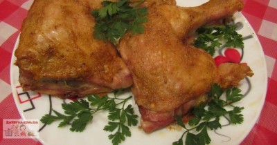 Куриные окорочка фаршированные сыром и чесноком