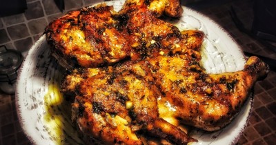 Цыпленок Табака с чесноком и куркумой тапака