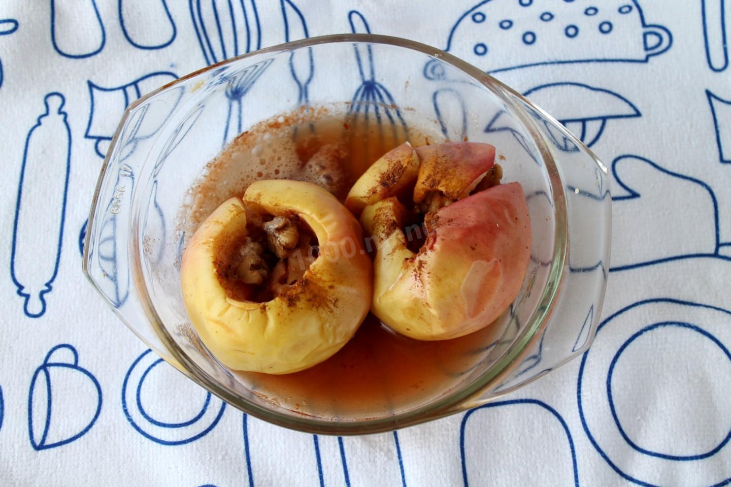 Печеное яблоко в микроволновке рецепт с фото пошагово