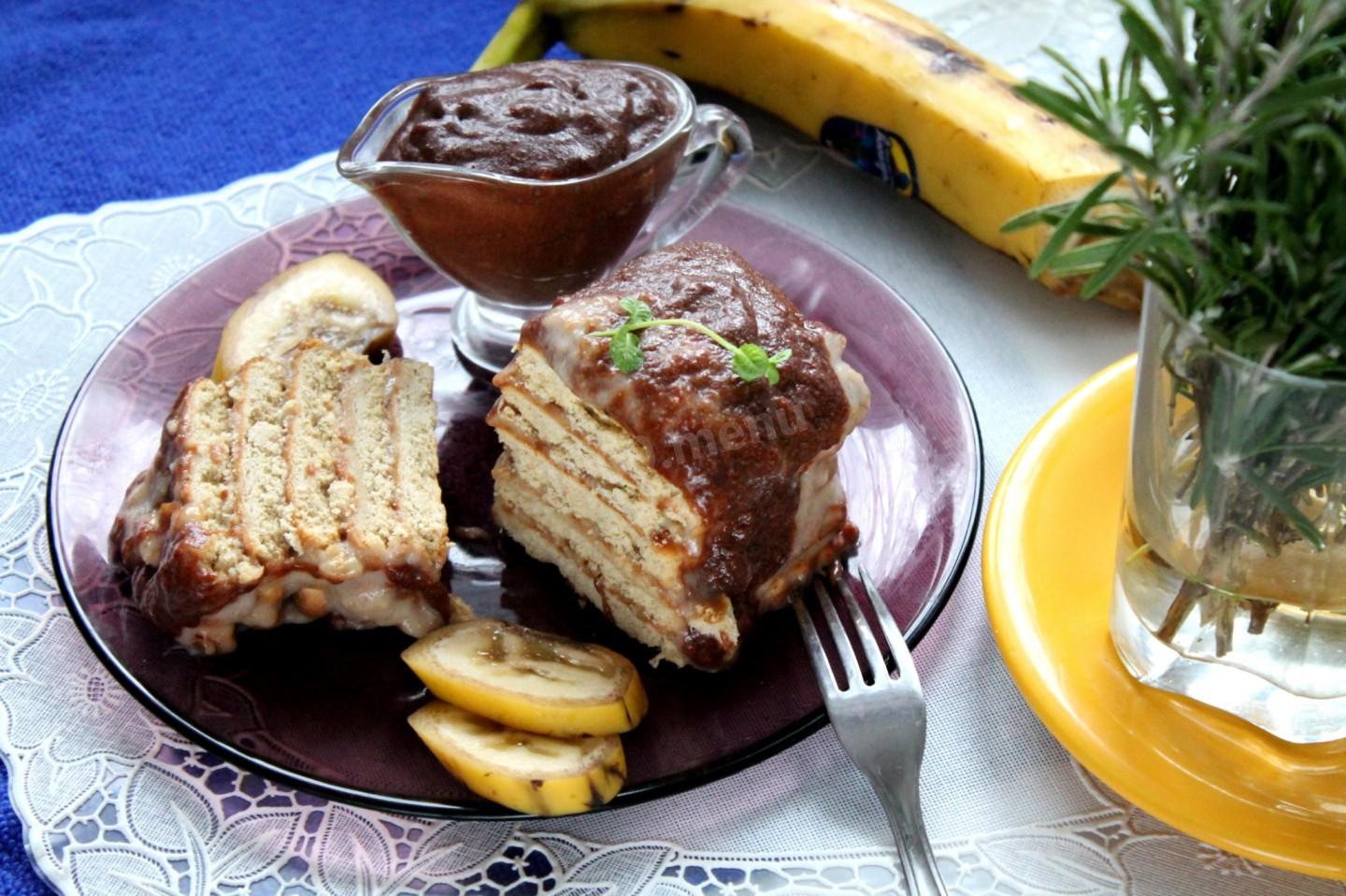 Торт без выпечки из печенья со сгущенкой и бананом – рецепт пошаговый с фото