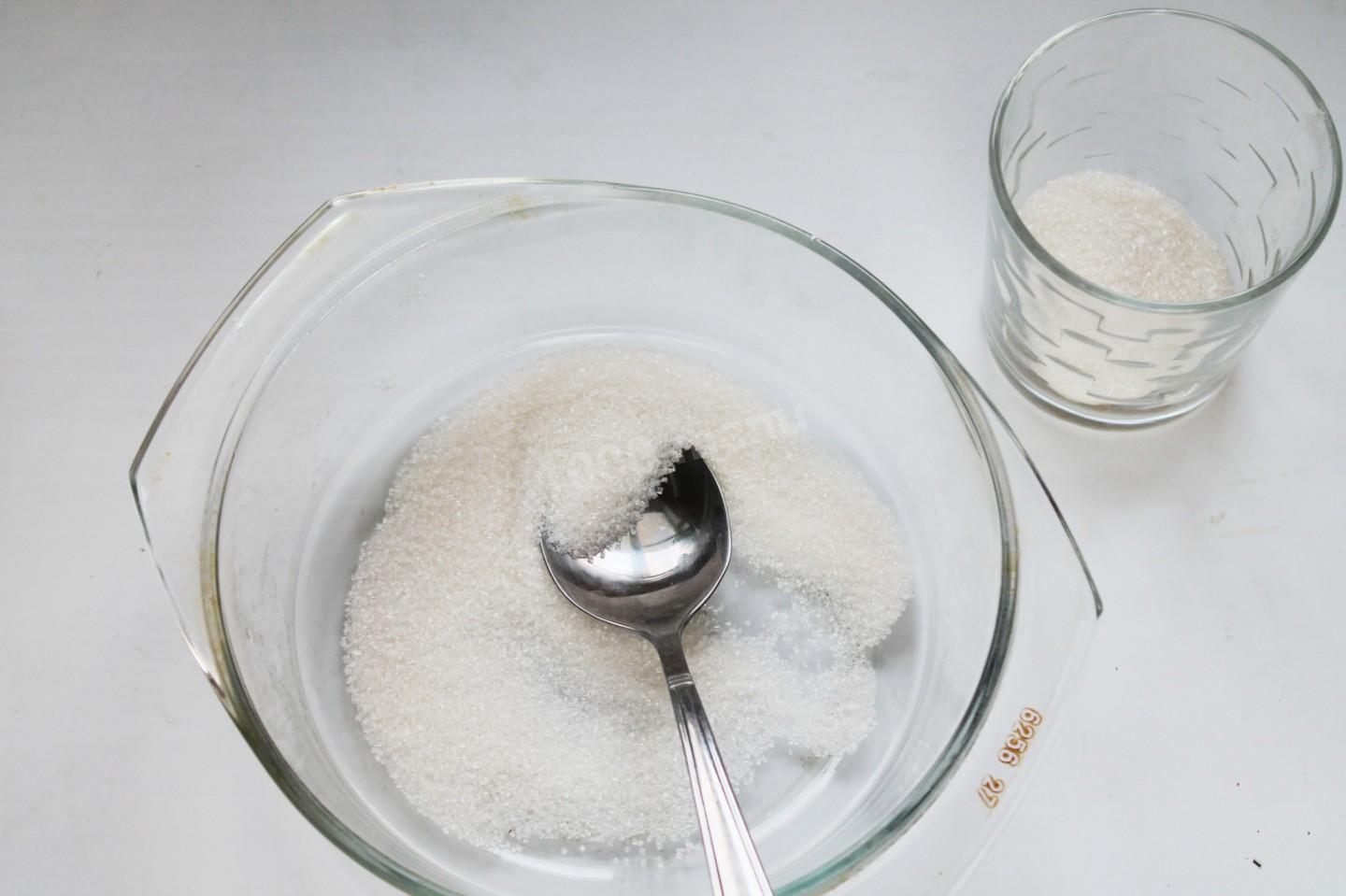 Пропитка из сахара и воды. Как сделать пропитку для торта из сахара. Жженка из сахара. Колер из сахара для самогона.