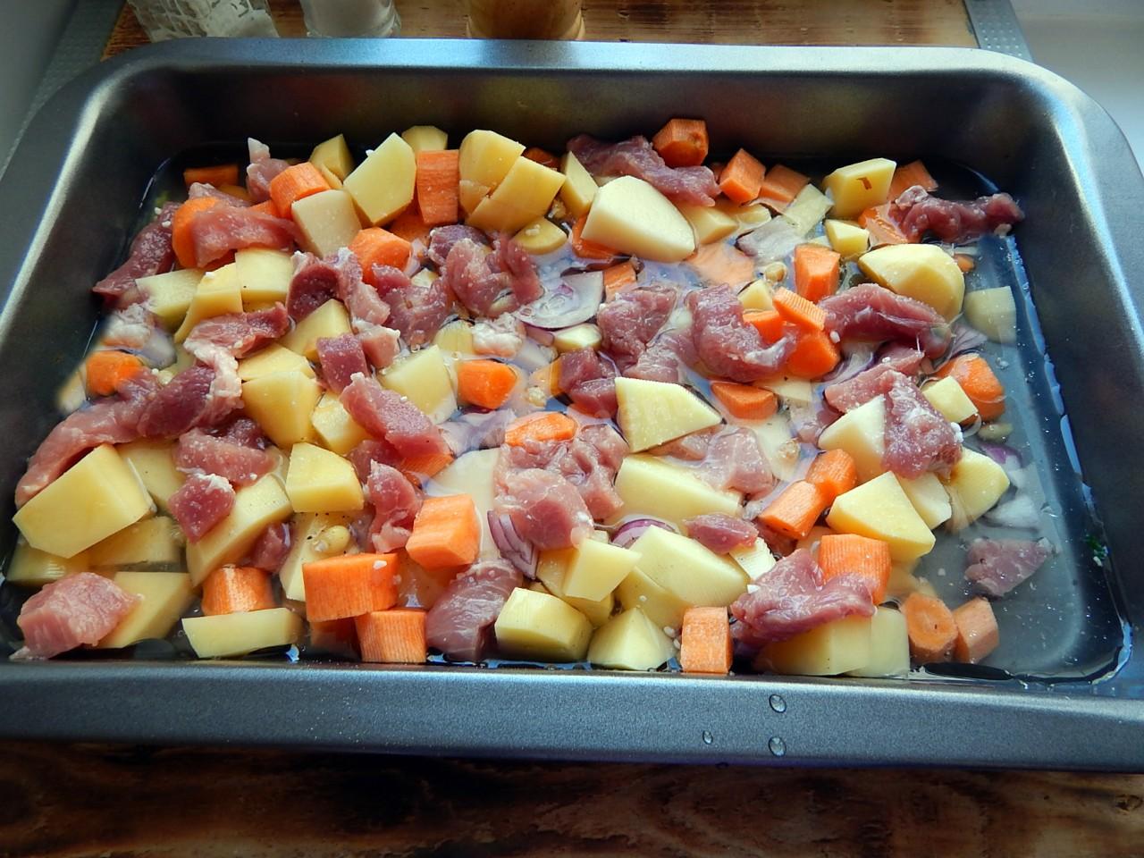 фото картошка с мясом в духовке