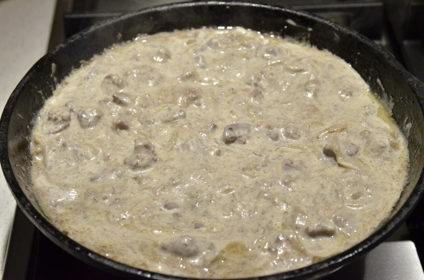 Рецепт печень в сметанном соусе на сковороде рецепт с фото пошагово