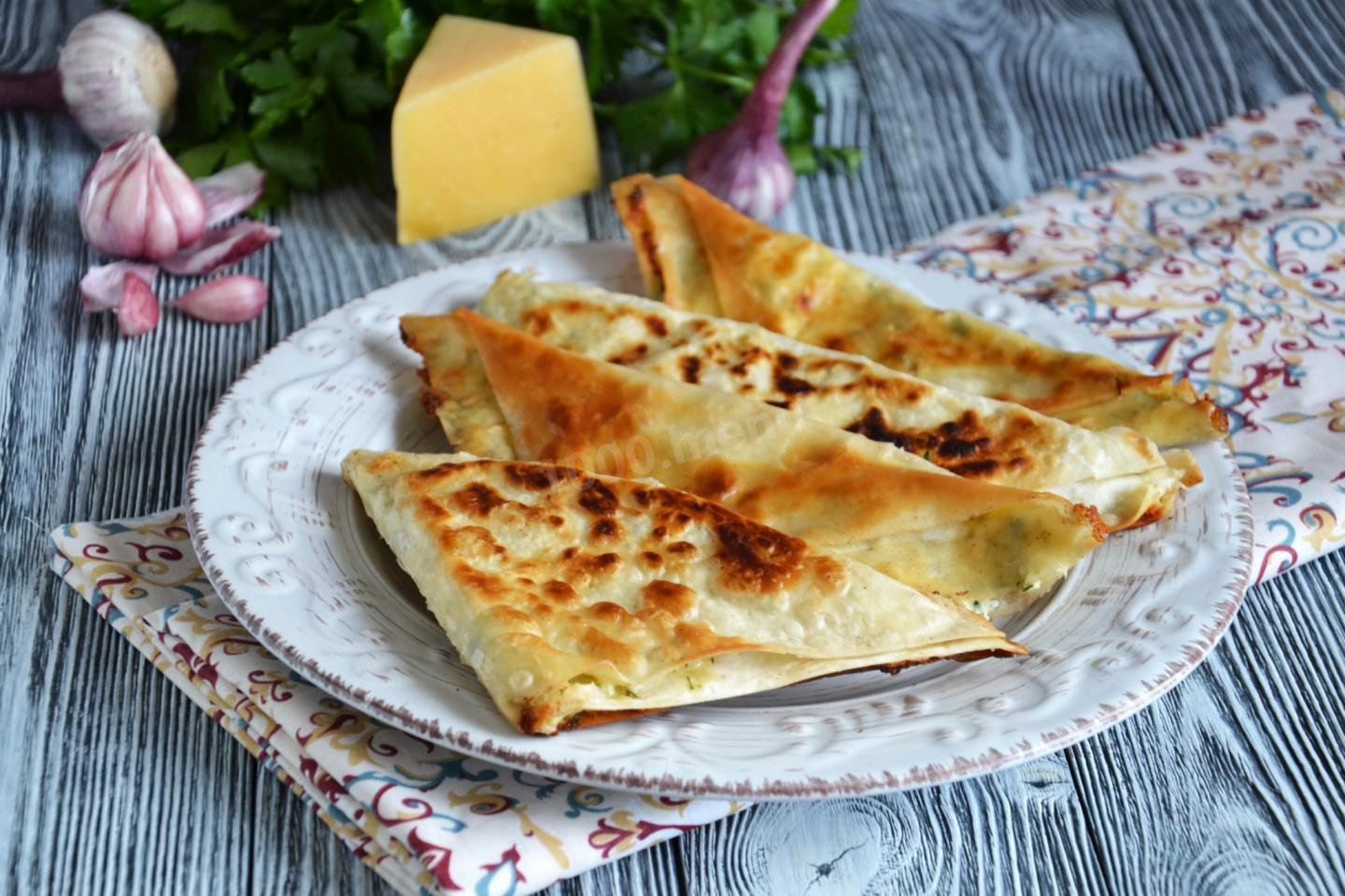 Хачапури из лаваша с сыром на сковороде рецепт с фото