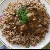 Гречка с мясом и грибами