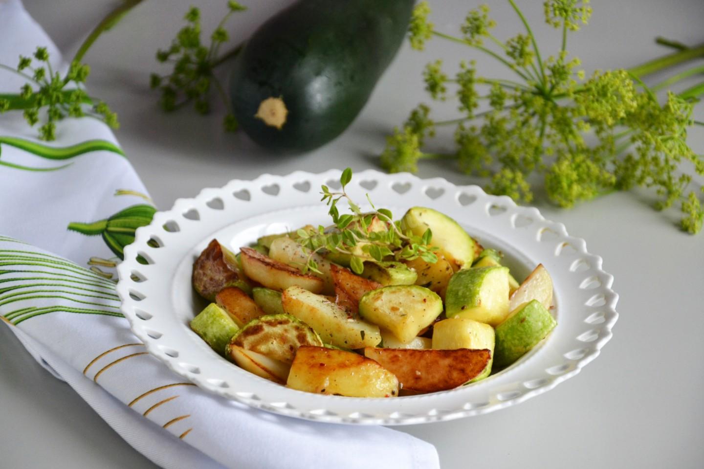 Вкусная картошка с кабачком