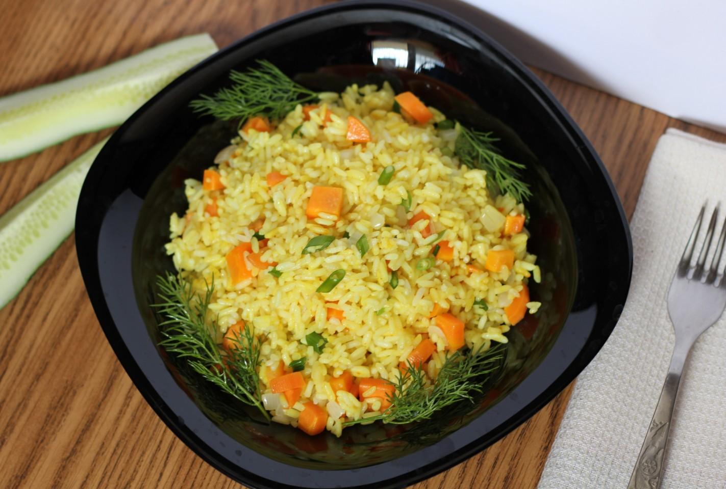 рис с морковью и луком фото