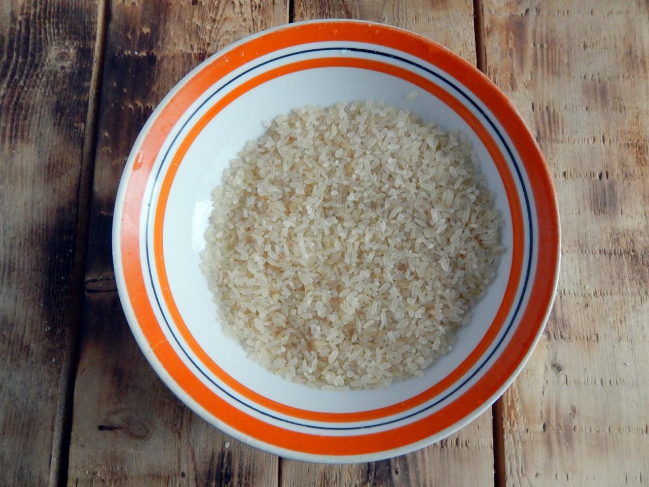 Начинка рис печень. Рис с печенкой. Лук молотый. Картинки рис с печенью. Рис с печенью куриной фото.