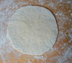 лобиани с фасолью по грузински рецепт с фото пошагово на сковороде. lobiani s fasolu po gruzinski 1564693122 11 min. лобиани с фасолью по грузински рецепт с фото пошагово на сковороде фото. лобиани с фасолью по грузински рецепт с фото пошагово на сковороде-lobiani s fasolu po gruzinski 1564693122 11 min. картинка лобиани с фасолью по грузински рецепт с фото пошагово на сковороде. картинка lobiani s fasolu po gruzinski 1564693122 11 min. Лобиани с фасолью по грузински ― это вкусные и сытные лепешки. Имеют круглую форму, обильно начинены главным ингредиентом. Постные, могут быть как калорийными, так и не очень ― в зависимости от используемого теста.