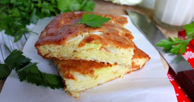 Заливной капустно-морковный пирог из теста на майонезе