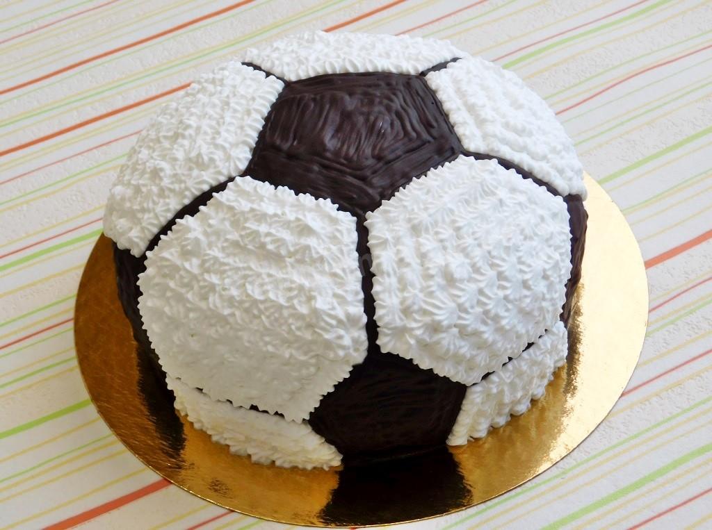 Торт для мальчика мяч. Торт футбольный мяч. Торт мячик футбольный. Торт в виде мяча. Торт футбольный мяч для мальчика.