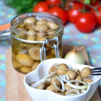 Маринованные грибы