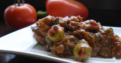 Капоната (Caponata) с винным уксусом, базиликом и каперсами