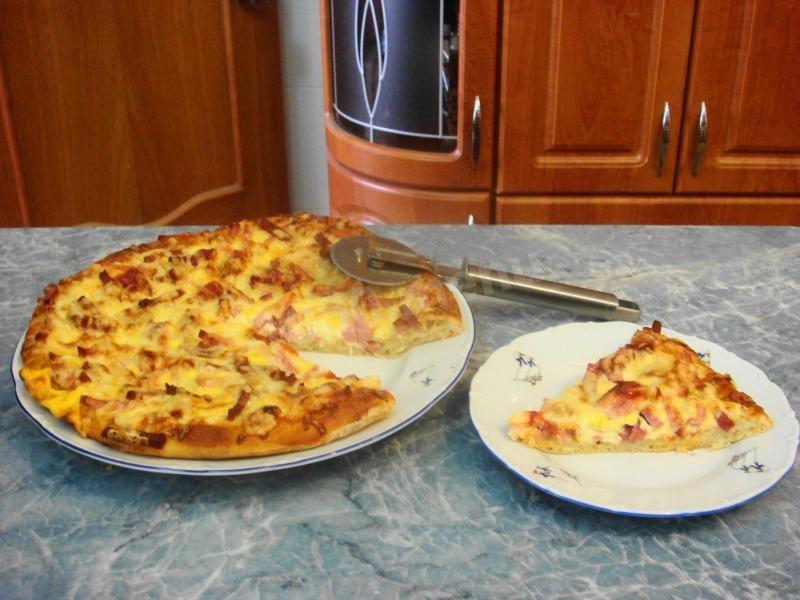 Пицца С Колбасой И Сыром Фото