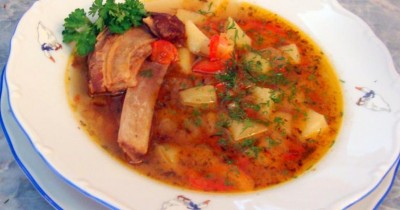 Картофельный суп с грудинкой