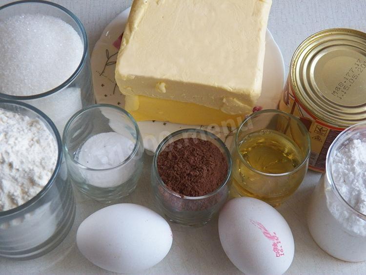 Торт яйца сахар мука масло. Сахарной пудры с сгущенным молоком. Крем для торта из молока и масла сливочного и сахара. Масло сливочное сахара яйцо мука сгущёнки варенка. Рецепт сахарных сод.