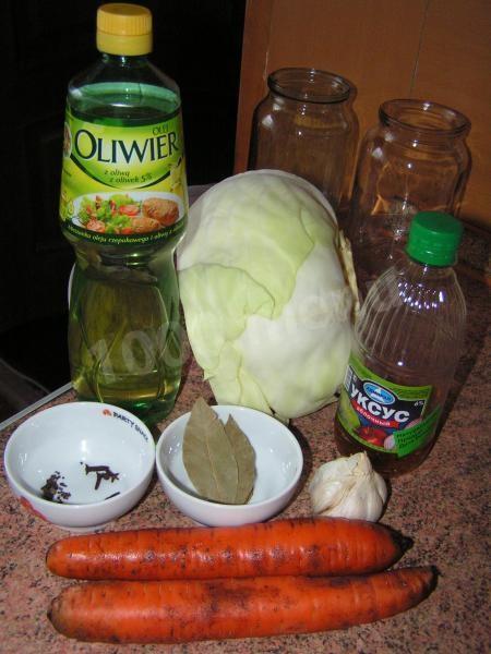 Щука лук морковь уксус. Маринованная капуста с яблочным уксусом. Вздутие от капусты маринованной. Капуста с морковкой и уксусом с солью и сахаром.