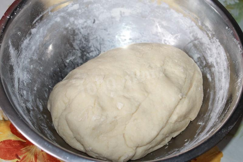 Что делать если тесто получилось густое. Пирожки из жимолости. Рецепт как сделать пирог из жимолости.