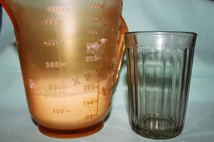 120 гр воды. 300 Мл воды в мерном стакане. 100 Мл воды. 150 Мл воды в стакане. 150 Миллилитров в стакане.