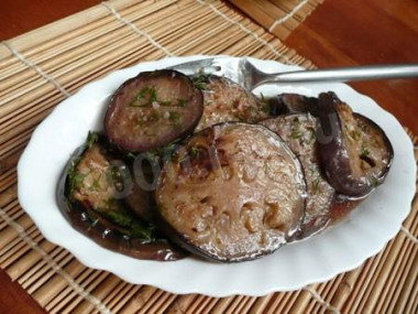 Баклажаны, маринованные в вине