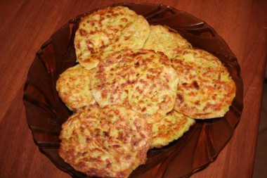 Драники из кабачков с луком и мукой