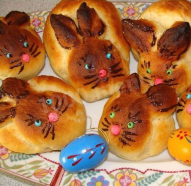 Дрожжевые булочки Зайчата