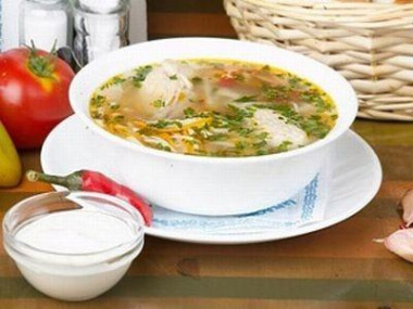 Рисовый суп с курицей и болгарским перцем