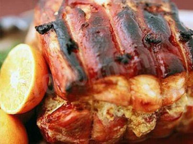 Шашлык из корейки на мангале на углях