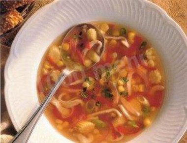 Китайский суп с кукурузой и курицей
