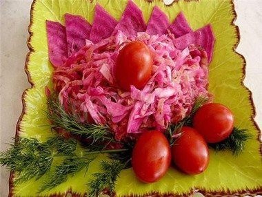 Квашеная капуста по-армянски со свеклой на зиму