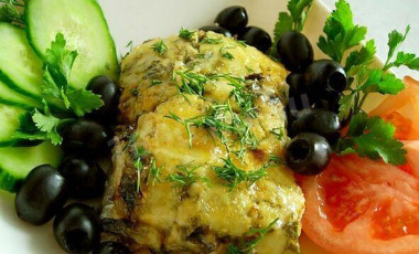 Пангасиус под луково-шампиньоновой шубой