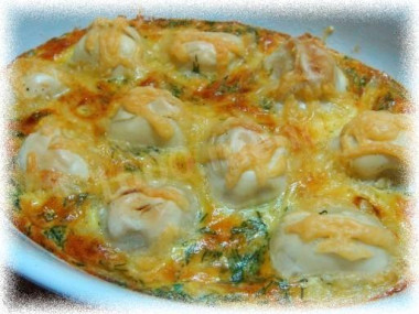 Пельмени с брынзой в омлете