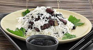 Рис с красными бобами