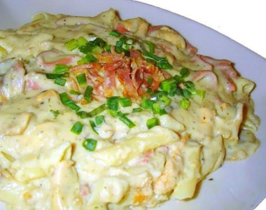Салат из курицы с белыми грибами