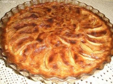 Ванильная Шарлотка с яблоками и лимонной цедрой