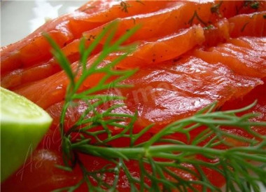 Соленый лосось с укропом