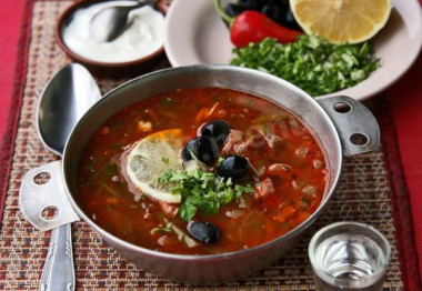Солянка мясная по-старорусски