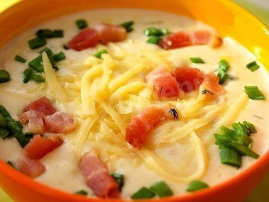 Суп луковый с беконом и брынзой