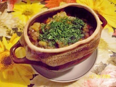 Тушеная баранина с яблоками и сыром по монгольски