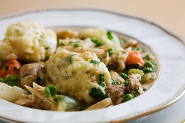 Вкусные куриные ножки с клецками