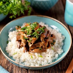 Жареная свиная печень с подливой — рецепт с фото