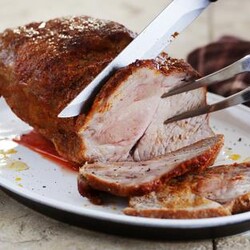 Сочная свинина в рукаве. Разбираемся, как приготовить ее всем на зависть, даже без духовки