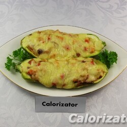 Кабачок фаршированный креветками