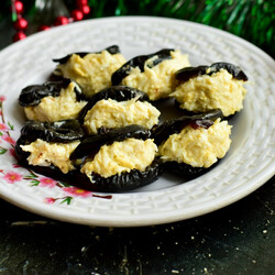 Мидии из чернослива на праздничный стол - эта закуска приводит гостей в восторг