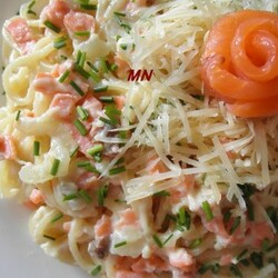 Паста с копченым лососем