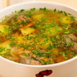 Картофельный суп с фрикадельками