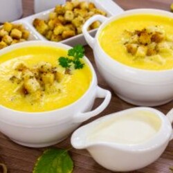 Тыквенный суп-пюре с ароматными сухариками