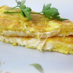 Яичные конвертики с сыром (диета Дюкан)